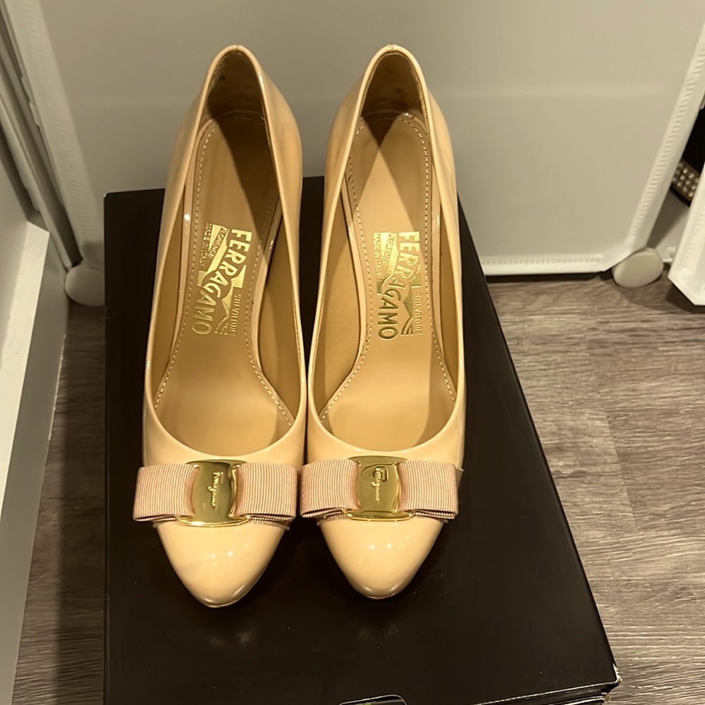Nude toned heel from Feregamo